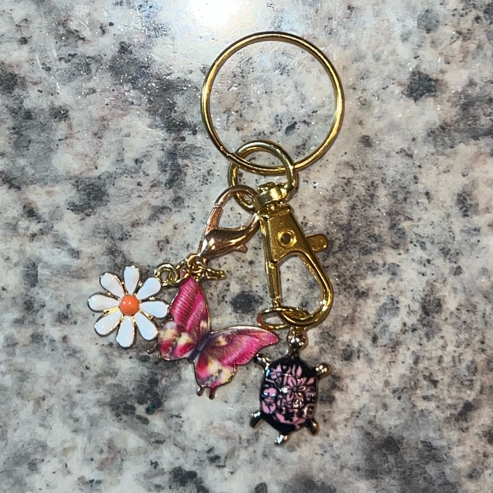 BRAND NEW Black & Pink Turtle & Butterfly Keychain